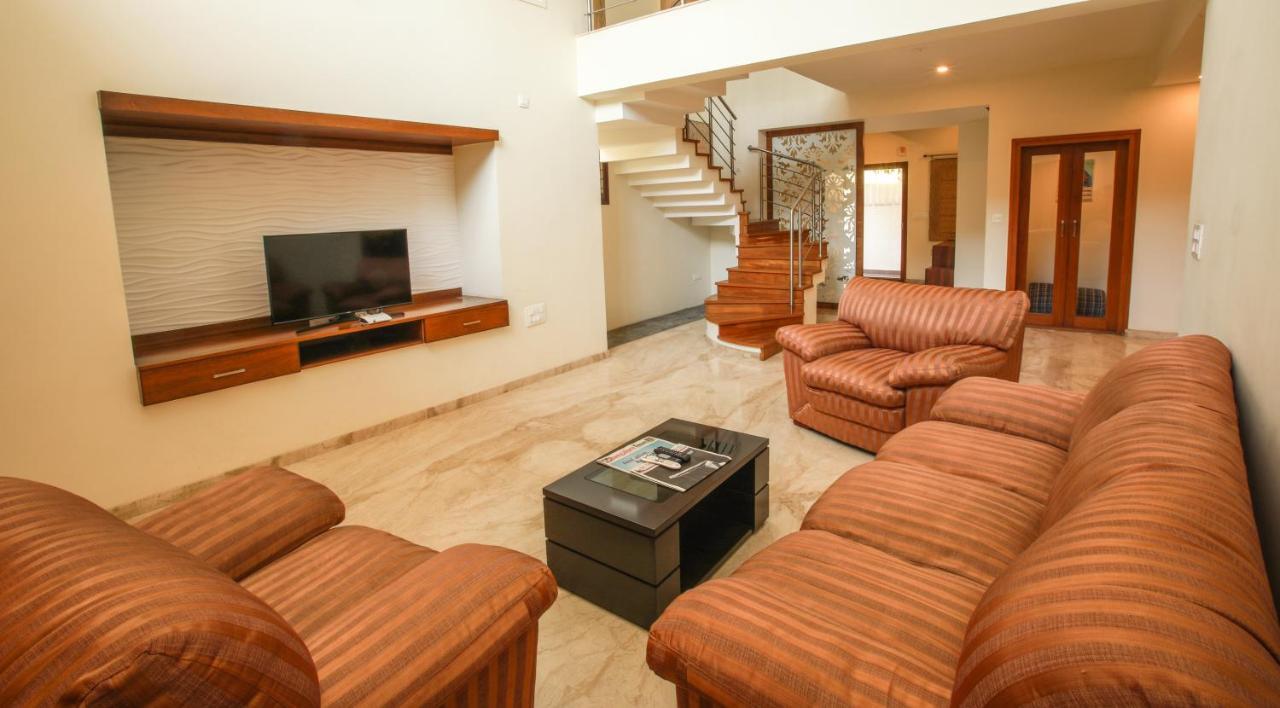 Falcon Suites Yelahanka New Town Bangalore Eksteriør billede